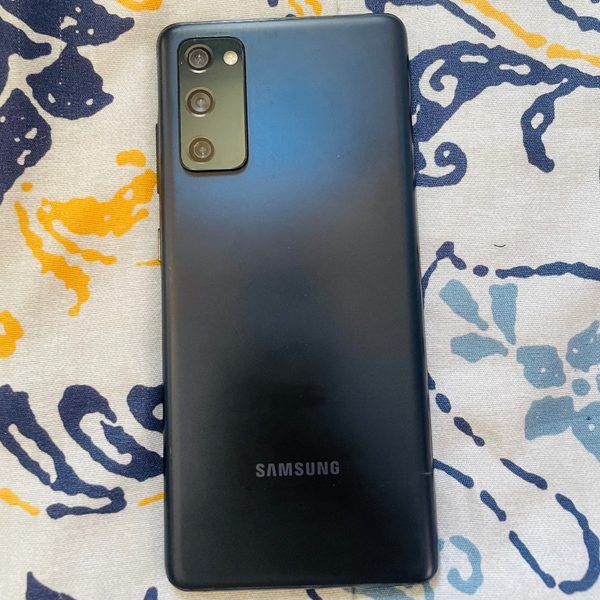 Samsung S20fe - clean in good condition
